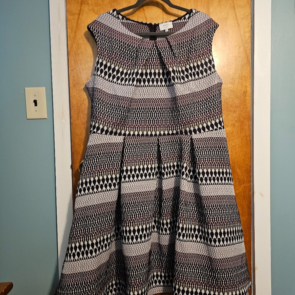 Pleated 2x gold glittery, purple and plack patterned dress